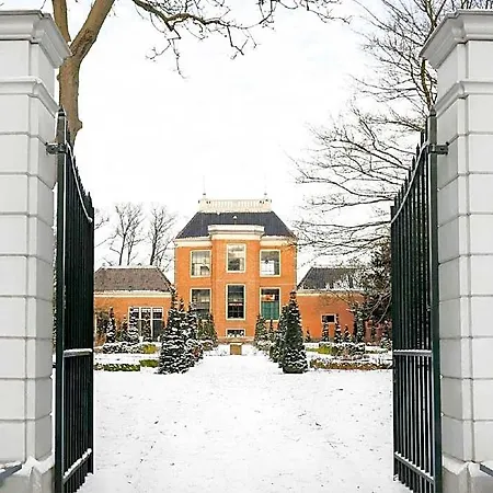 Princess Leidse Square Hostel *