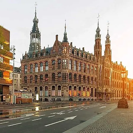 Princess Leidse Square Hostel