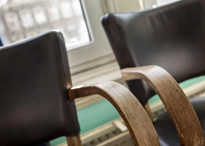 Princess Leidse Square Hostel *